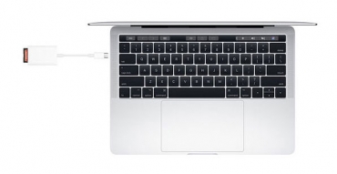 APPLE USB-C auf SD Kartenlesegerät